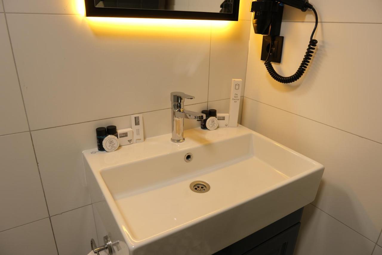 Park Hotel & Private Transportation Istanbul Airport-By Loft Arnavutkoy 外观 照片